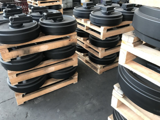 Idler Wheel Ec55/Sk55 Bulldozer Front Idler Excavator Idler Group with Durable Excavator Undercarriage Parts