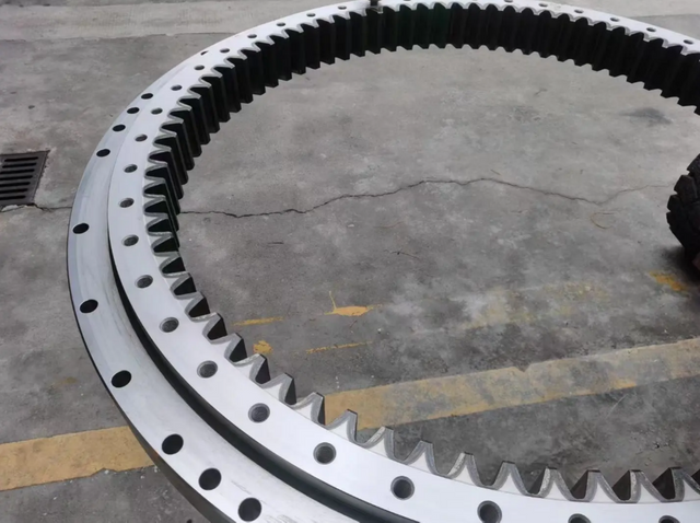 Vo Ec700 Swing Support 14559205 800555423 Excavator Xg490 Xg500 Swing Gear Slewing Support Swing Circle Assembly