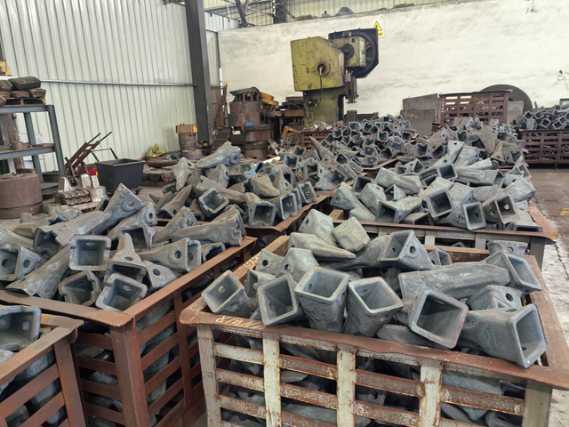2026 Excavator Parts Bucket Teeth for Komatsu Hyundai Kobelco Sumitomo Jcb 3cx Kubota Hensley Sunward Esco Doosan Daewoo Cat Loader Excavator Use
